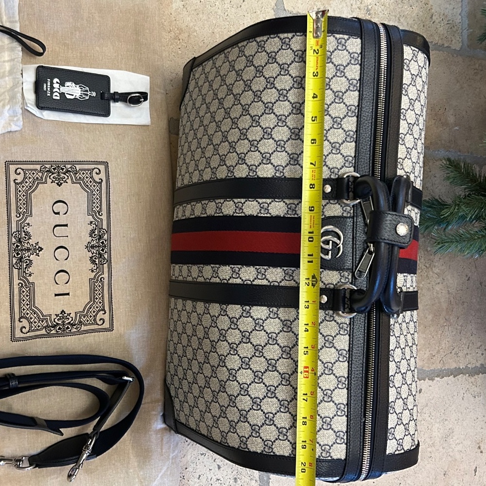 Gucci Savoy Gigi supreme large duffel bag made in Italy NWT - Picture 9 of 11